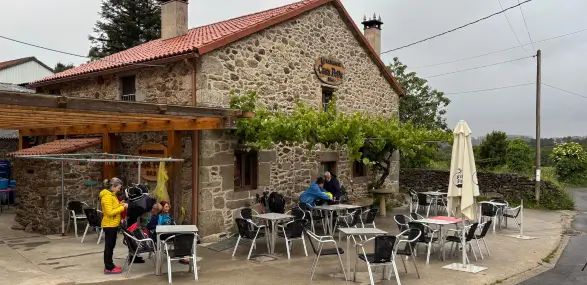 Wanderung von Santa Marina nach Figueiroa mit Café Stopps